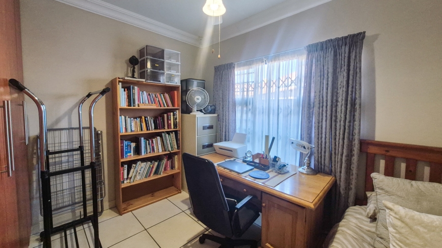 4 Bedroom Property for Sale in Baillie Park North West